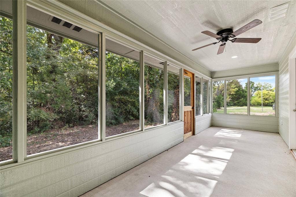 5580 County Road 3704, Athens, TX 75752
