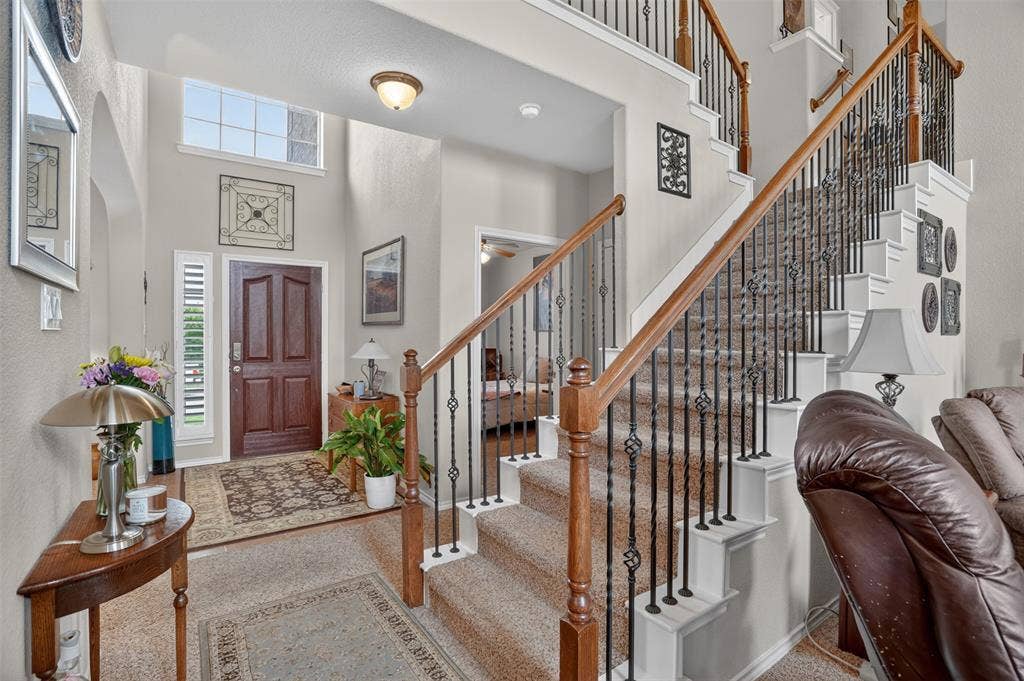 17 Tallwood Lane, Edgecliff Village, TX 76134 17 Tallwood Lane, Edgecliff Village, TX 76134
