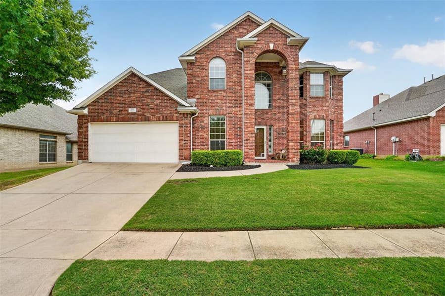 Property photo for 17 Tallwood Lane, Edgecliff Village, TX