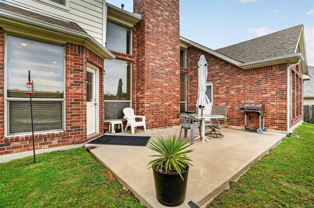 17 Tallwood Lane, Edgecliff Village, TX 76134 17 Tallwood Lane, Edgecliff Village, TX 76134