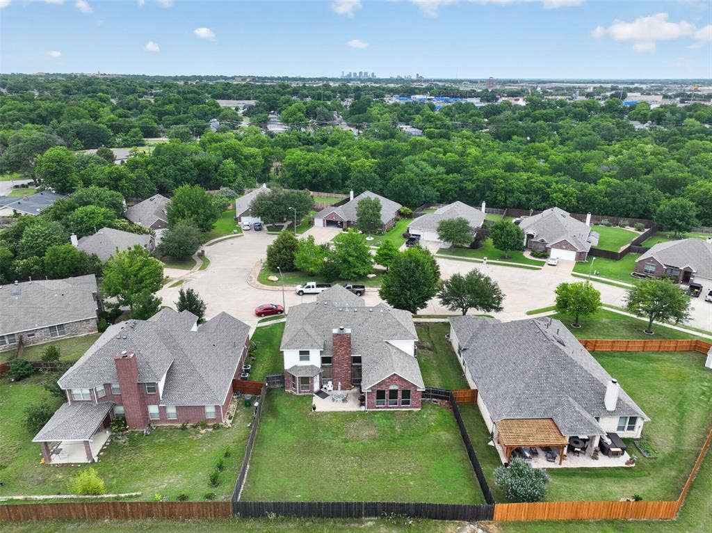 17 Tallwood Lane, Edgecliff Village, TX 76134 17 Tallwood Lane, Edgecliff Village, TX 76134
