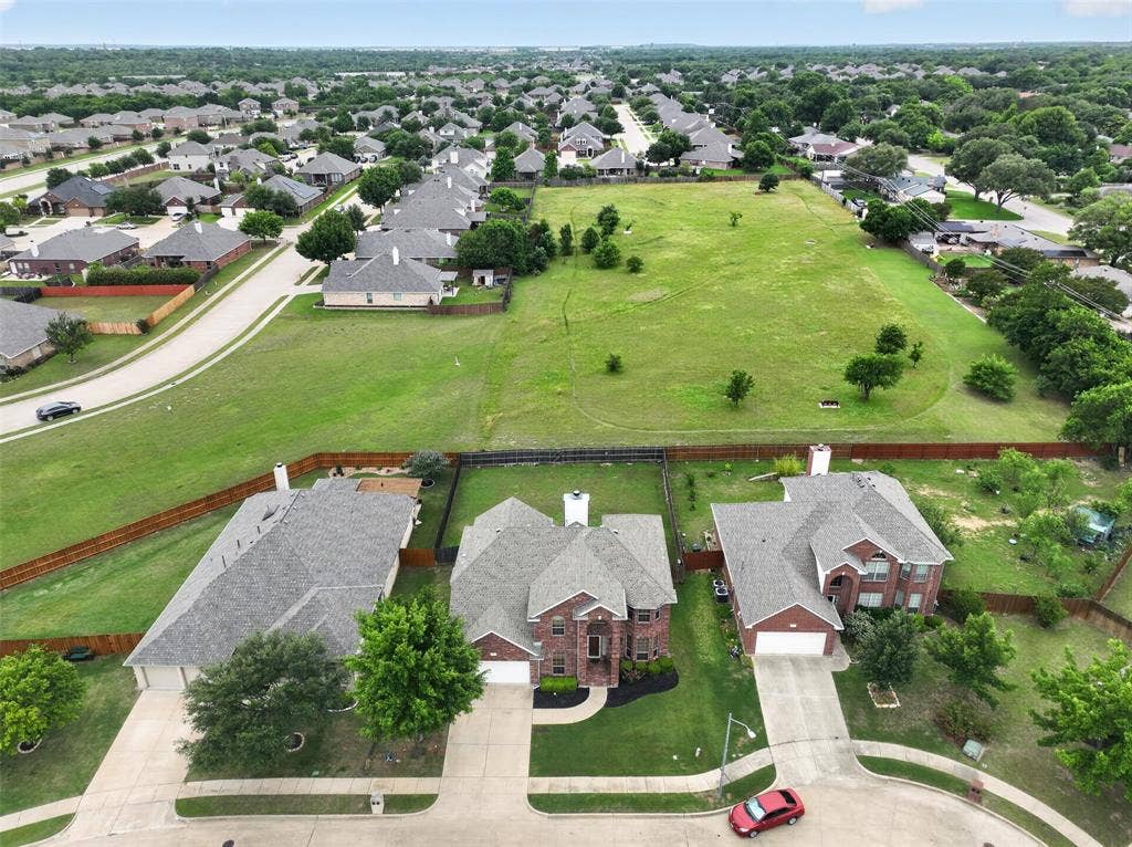 17 Tallwood Lane, Edgecliff Village, TX 76134 17 Tallwood Lane, Edgecliff Village, TX 76134