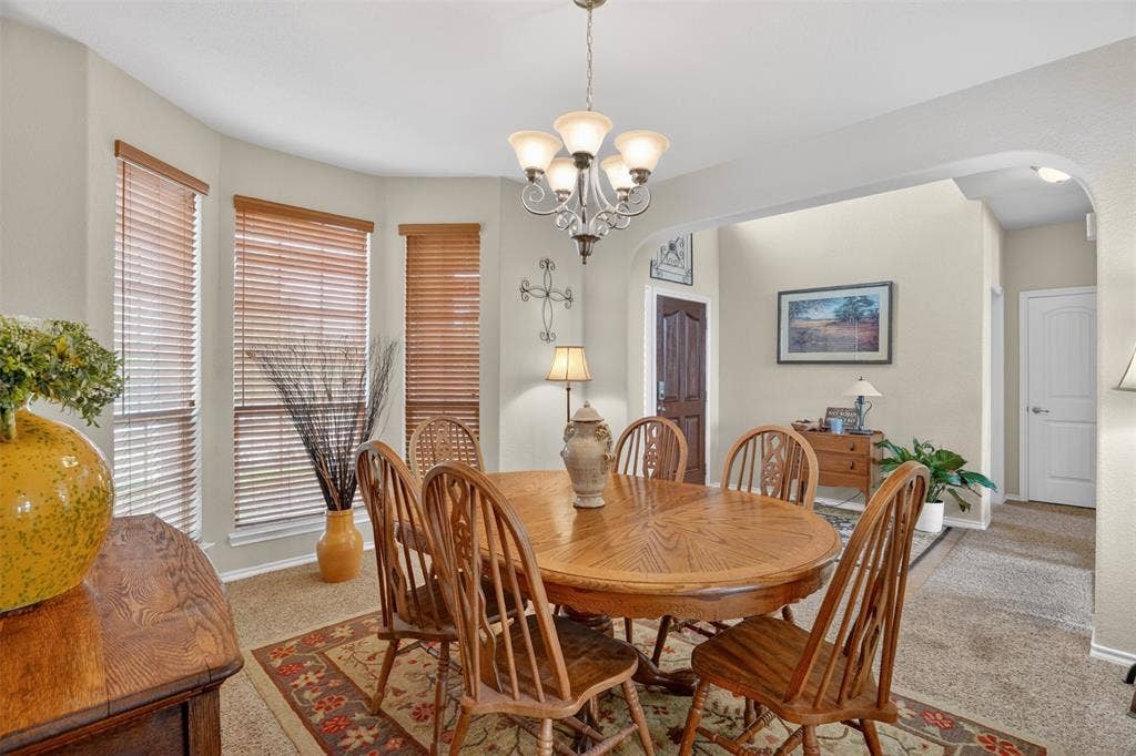 17 Tallwood Lane, Edgecliff Village, TX 76134 17 Tallwood Lane, Edgecliff Village, TX 76134