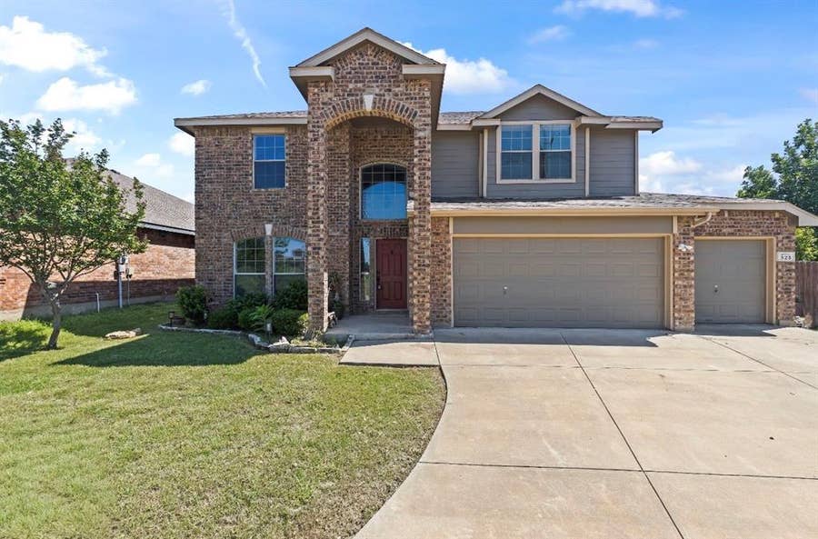 Property photo for 525 Destin Drive, Fort Worth, TX