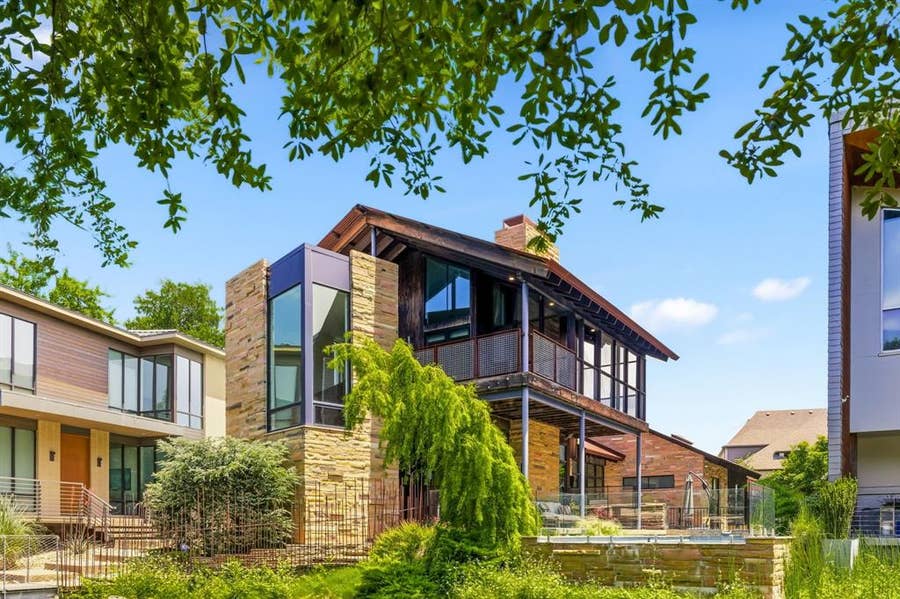 Property photo for 20 Vanguard Way, Dallas, TX