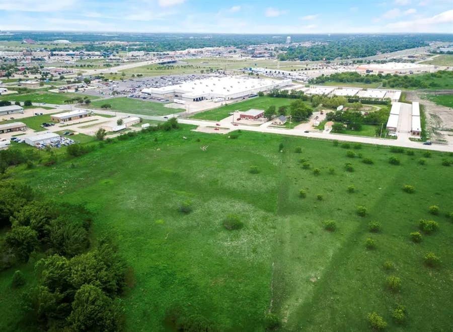 Property photo for 2301 Traders Road, Greenville, TX