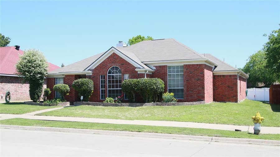 Property photo for 2226 Orchard Trail, Garland, TX