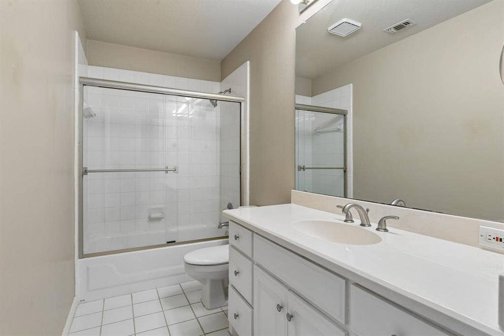 2120 Argyle Drive, Plano, TX 75023 2120 Argyle Drive, Plano, TX 75023