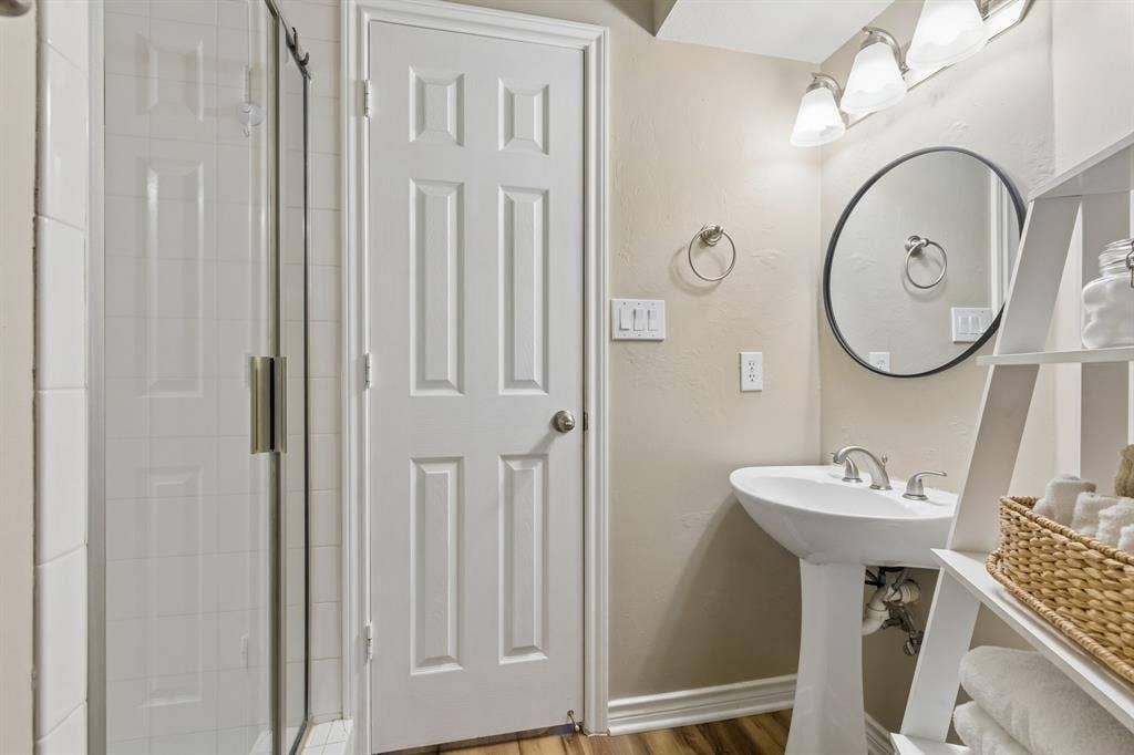 2120 Argyle Drive, Plano, TX 75023 2120 Argyle Drive, Plano, TX 75023