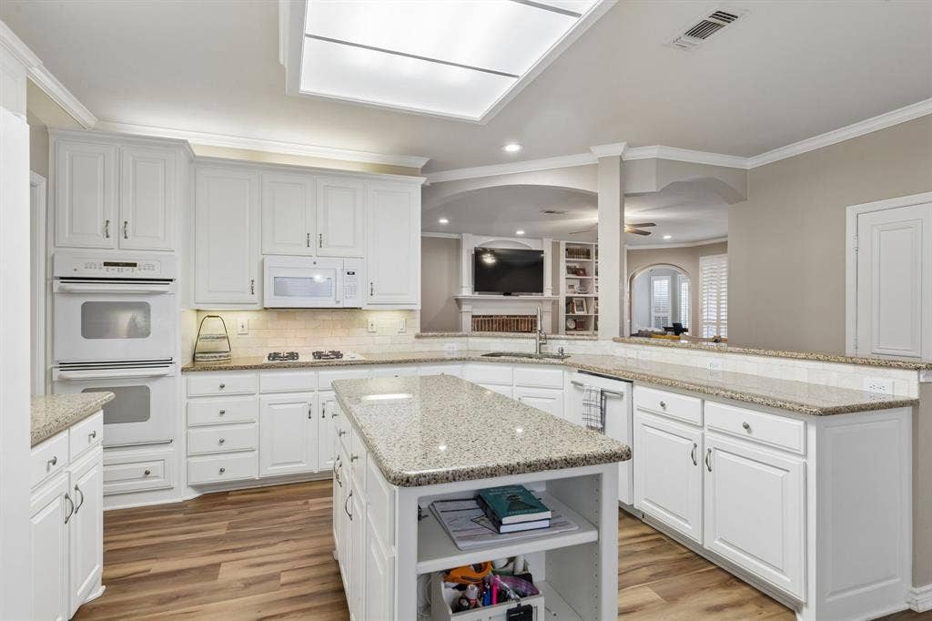 2120 Argyle Drive, Plano, TX 75023 2120 Argyle Drive, Plano, TX 75023