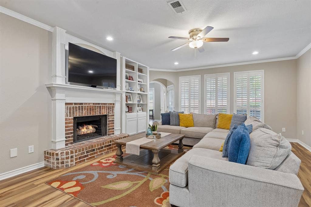 2120 Argyle Drive, Plano, TX 75023 2120 Argyle Drive, Plano, TX 75023