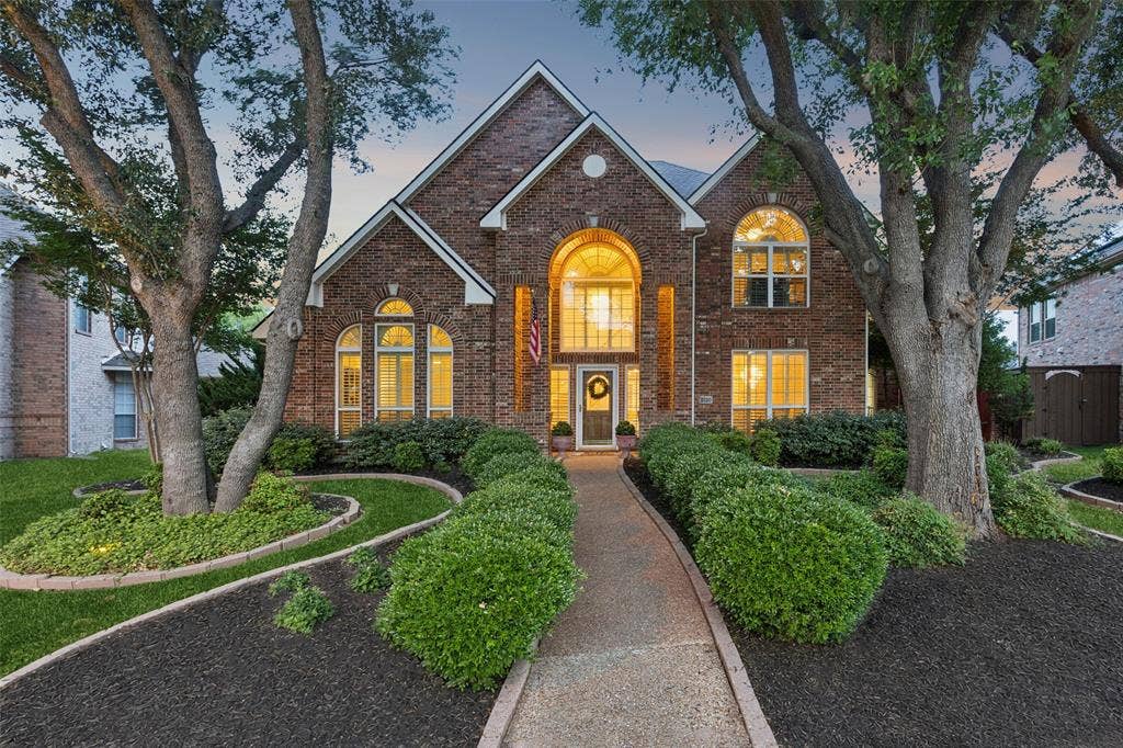 2120 Argyle Drive, Plano, TX 75023 2120 Argyle Drive, Plano, TX 75023