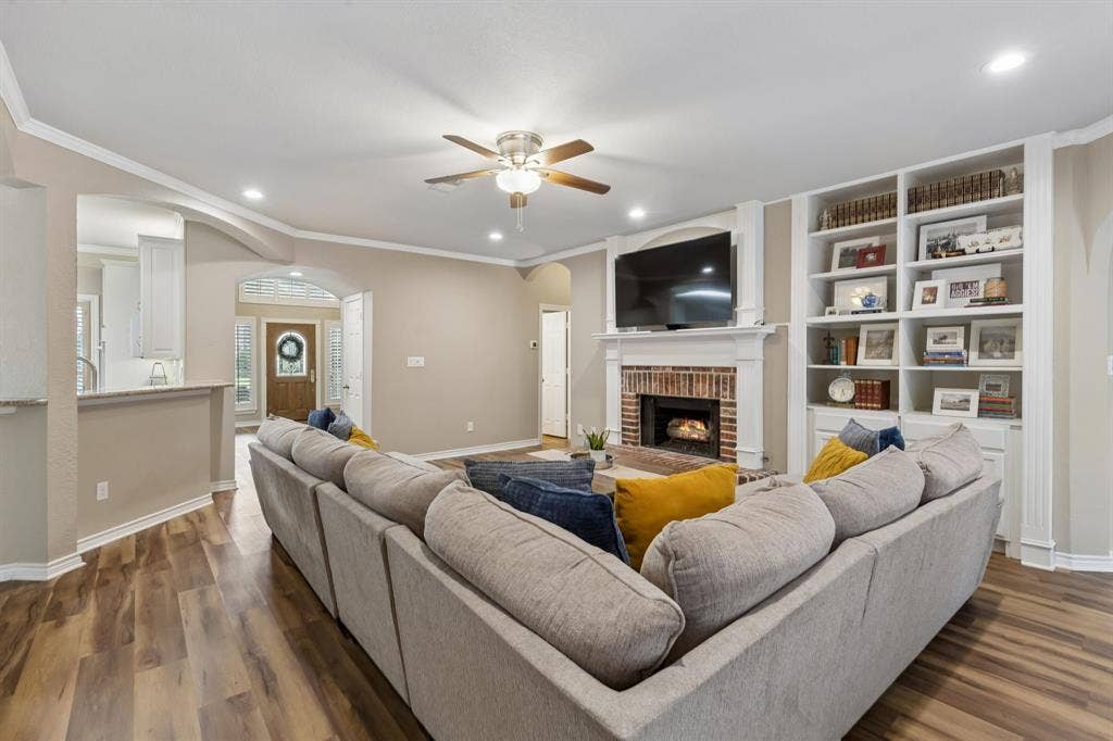 2120 Argyle Drive, Plano, TX 75023 2120 Argyle Drive, Plano, TX 75023