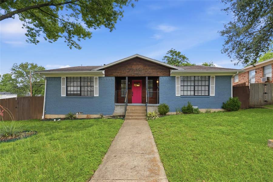 Property photo for 10803 Lake Gardens Drive, Dallas, TX