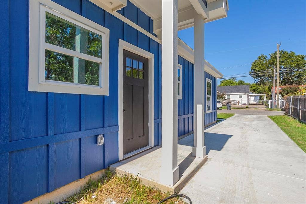 2608 Cleveland Avenue, Waco, TX 76711 Bright blue exterior with vertical board and batten siding