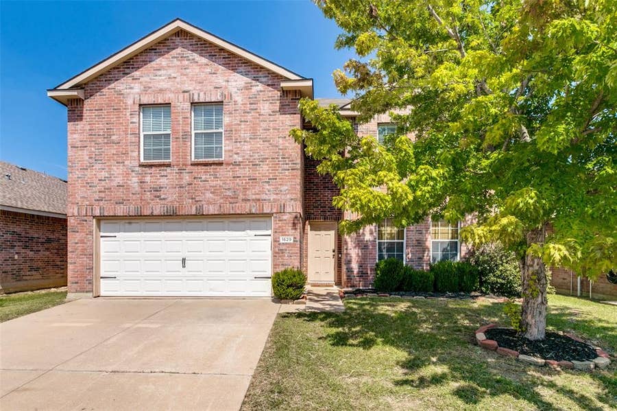 Property photo for 1629 Quails Nest Drive, Fort Worth, TX