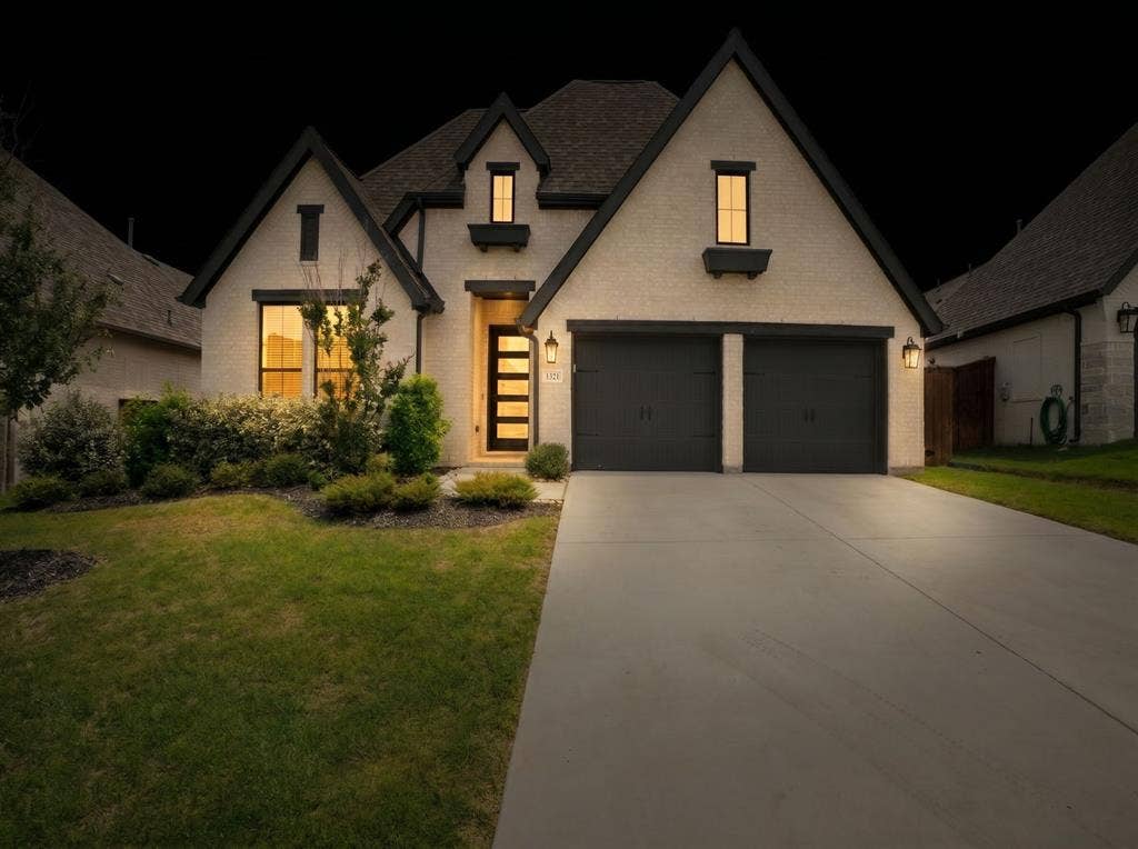 1321 Old Rocksprings Pass, Mansfield, TX 76063