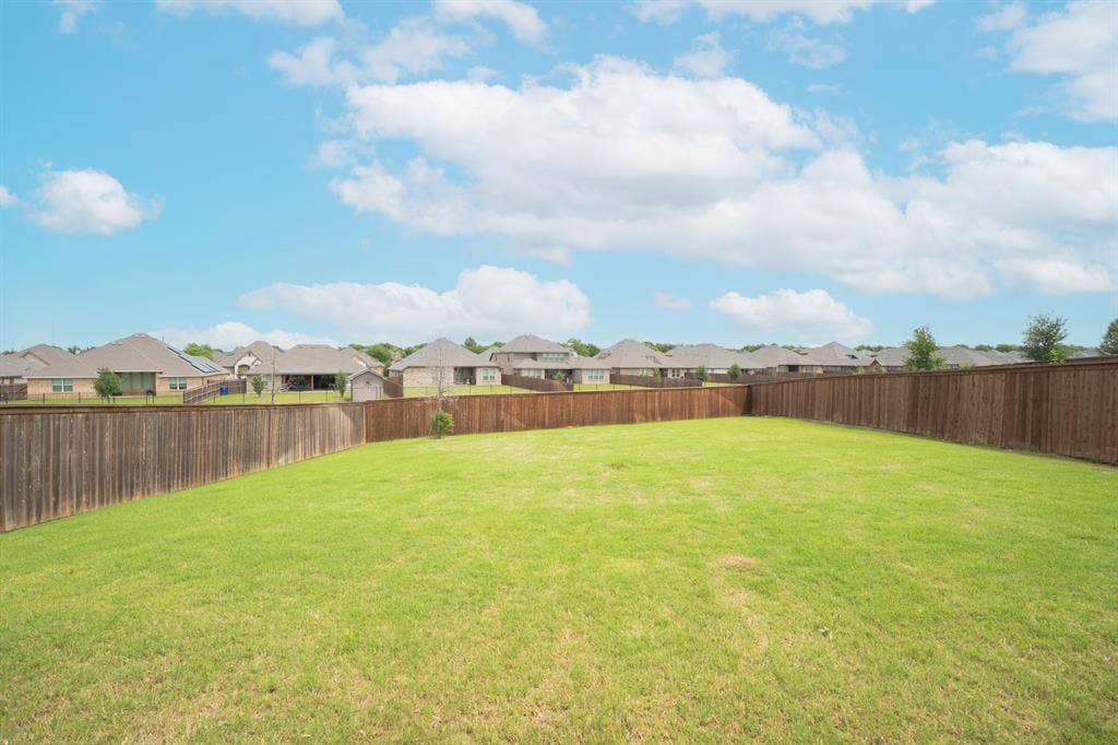 1321 Old Rocksprings Pass, Mansfield, TX 76063