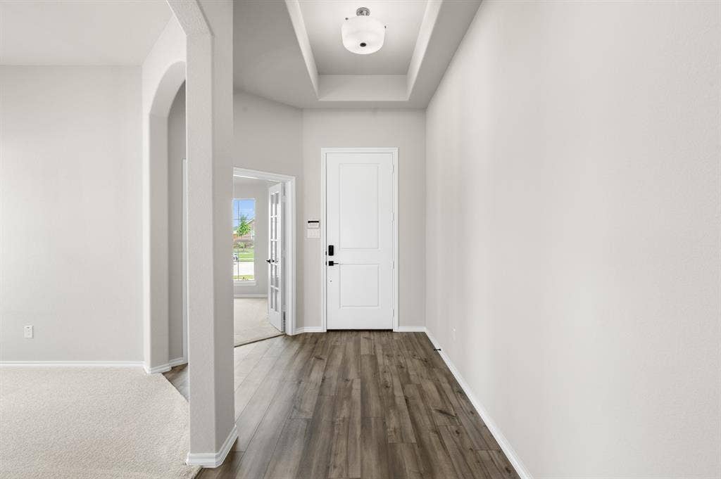 1000 Quincy Court, Crowley, TX 76036 DFW-Hunters Ridge-Concept 2186-1000 Quincy Court- Entry -Risewell Homes-1