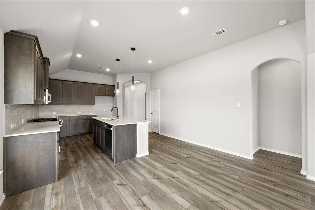 1000 Quincy Court, Crowley, TX 76036 DFW-Hunters Ridge-Concept 2186-1000 Quincy Court- Breakfast Nook - Risewell Homes-2