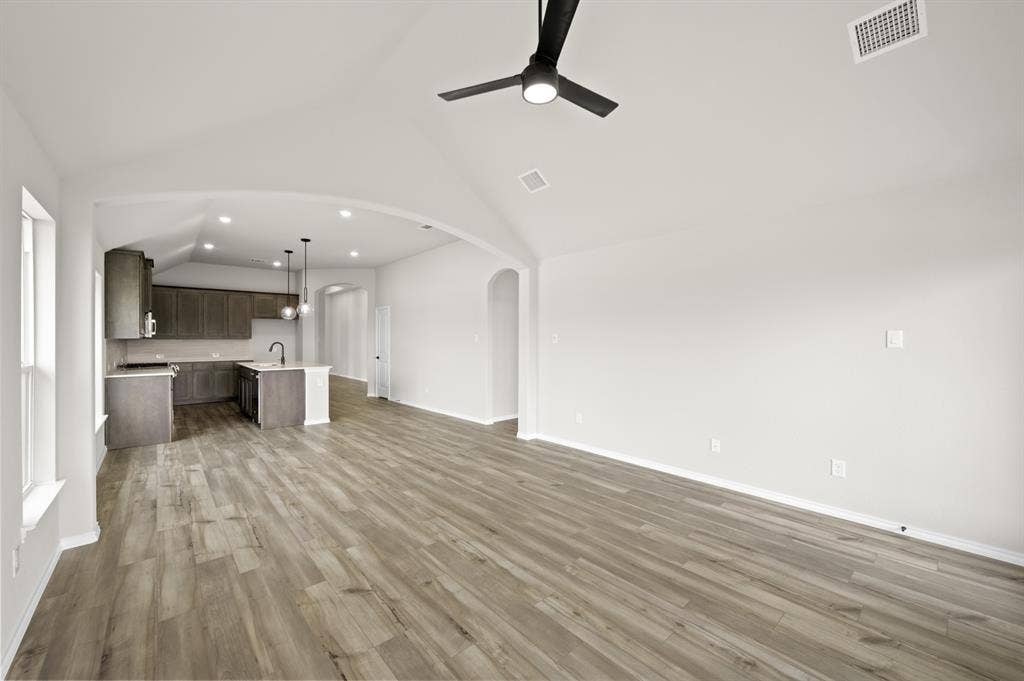 1000 Quincy Court, Crowley, TX 76036 DFW-Hunters Ridge-Concept 2186-1000 Quincy Court- Living Room - Risewell Homes-2