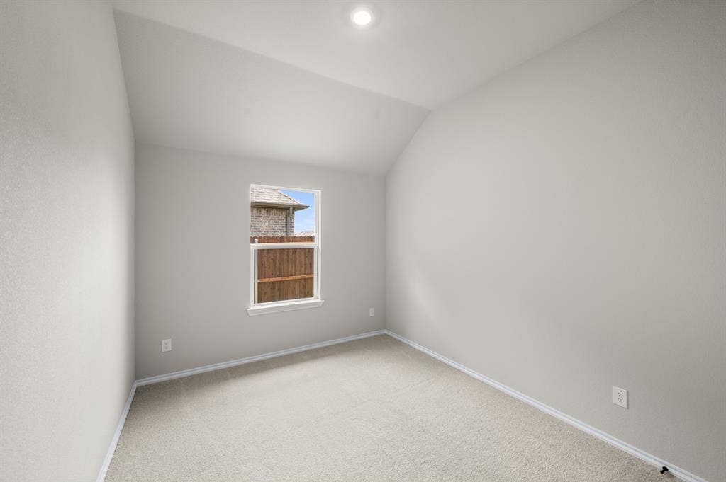 1000 Quincy Court, Crowley, TX 76036 DFW-Hunters Ridge-Concept 2186-1000 Quincy Court- Bedroom-Risewell Homes-2