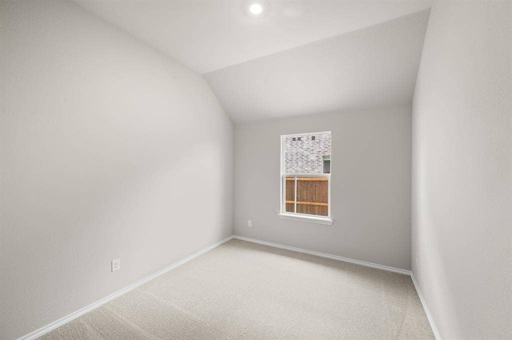 1000 Quincy Court, Crowley, TX 76036 DFW-Hunters Ridge-Concept 2186-1000 Quincy Court- Bedroom-Risewell Homes-1