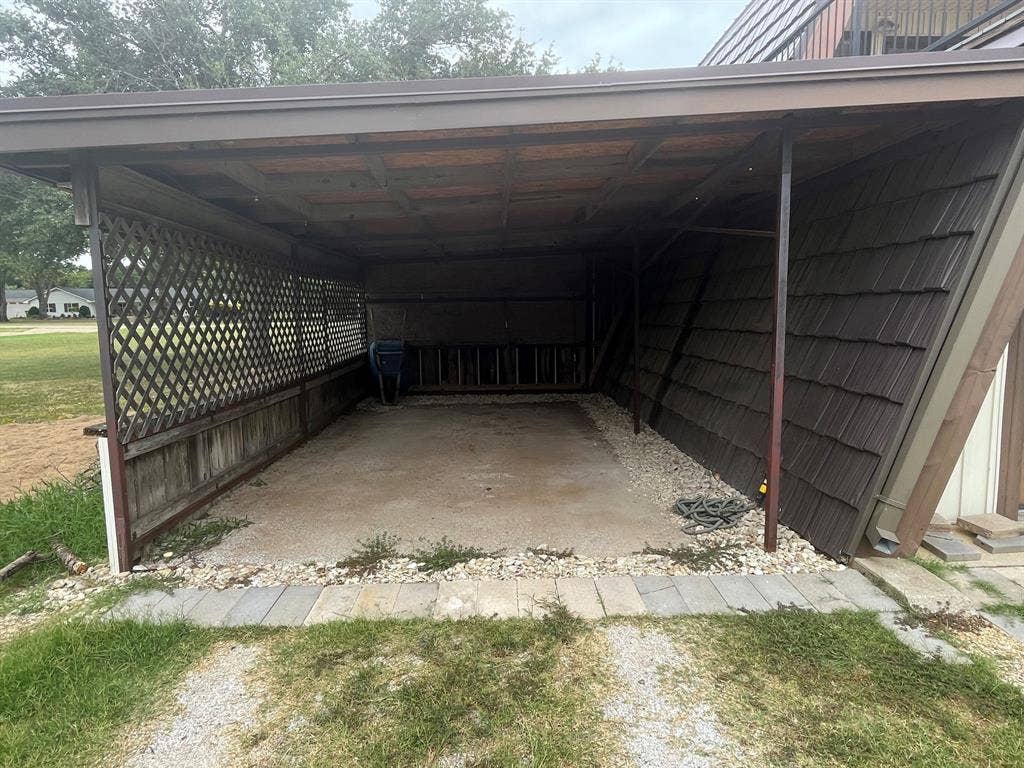 221 Timberview Court, Argyle, TX 76226 additional covered parking