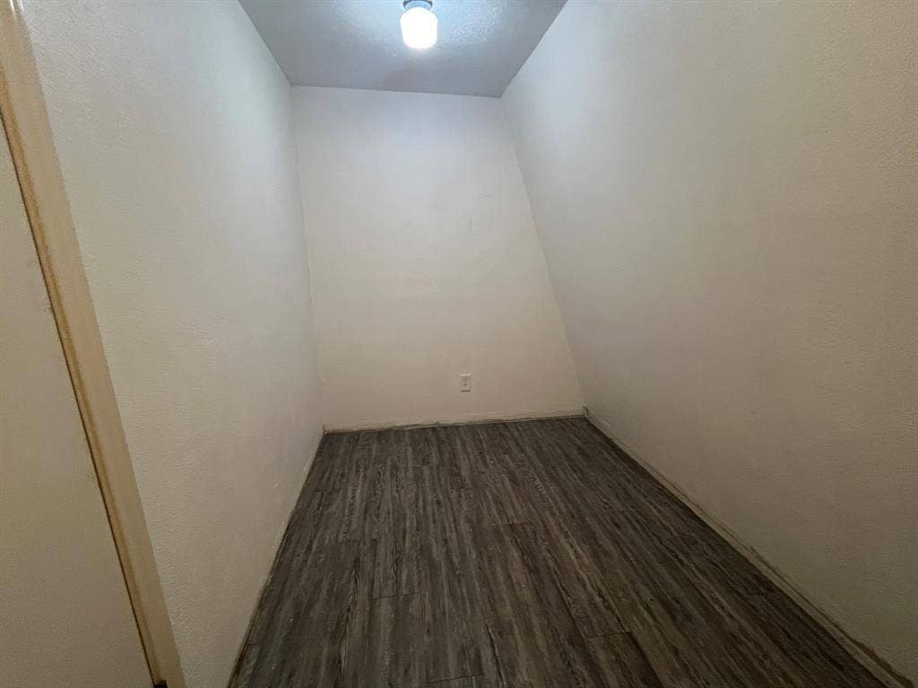 221 Timberview Court, Argyle, TX 76226 additional space for fridge etc in laundry area