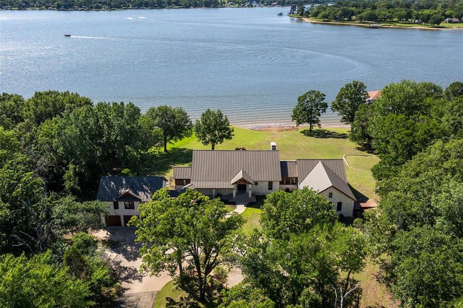 Property photo for 14354 Ridge Lane, Malakoff, TX