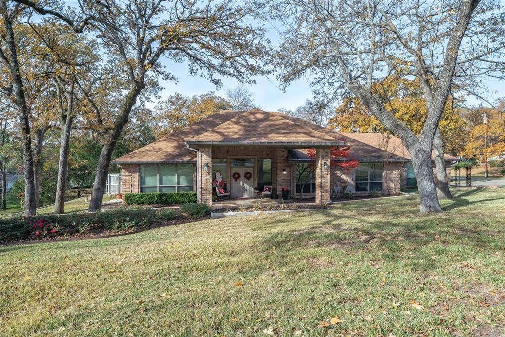 318 Crestview Lane, Hideaway, TX 75771 318 Crestview Lane, Hideaway, TX 75771