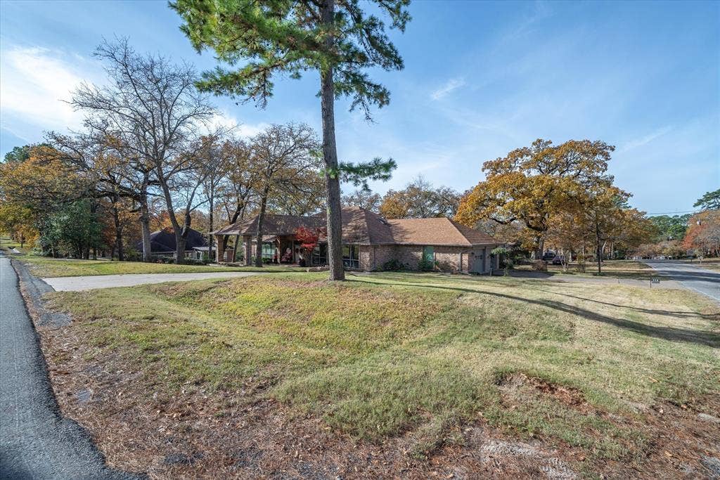 318 Crestview Lane, Hideaway, TX 75771 318 Crestview Lane, Hideaway, TX 75771
