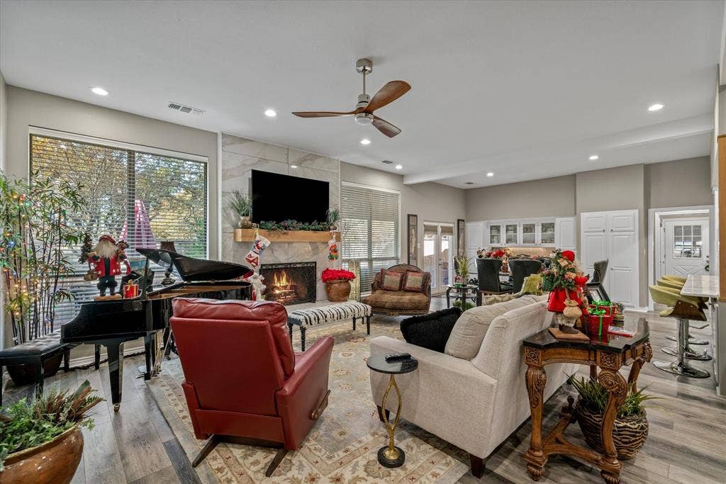 318 Crestview Lane, Hideaway, TX 75771 318 Crestview Lane, Hideaway, TX 75771