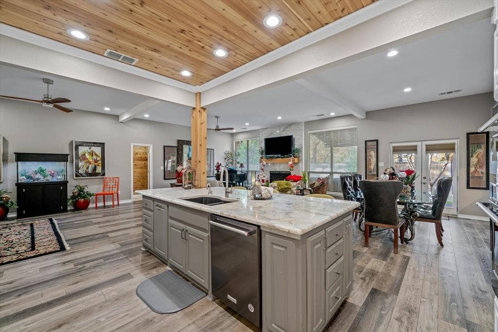 318 Crestview Lane, Hideaway, TX 75771 318 Crestview Lane, Hideaway, TX 75771