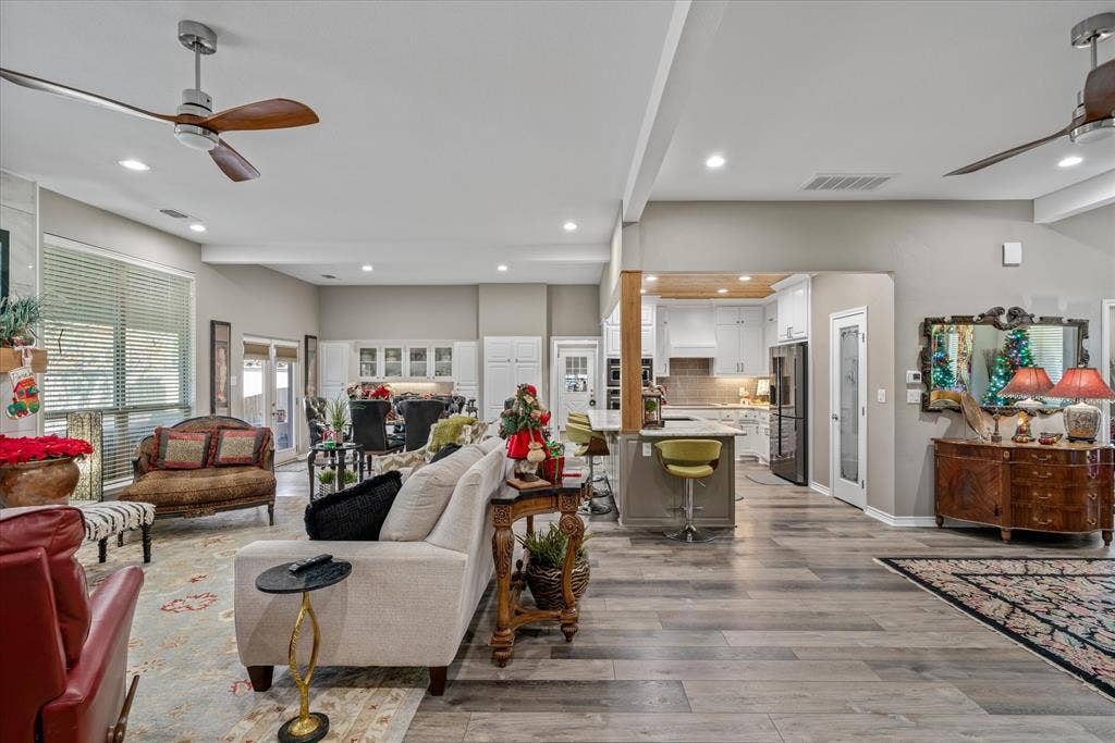318 Crestview Lane, Hideaway, TX 75771 318 Crestview Lane, Hideaway, TX 75771