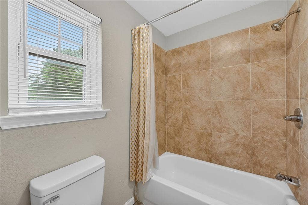 3025 David Drive, Rowlett, TX 75088 3025 David Drive, Rowlett, TX 75088