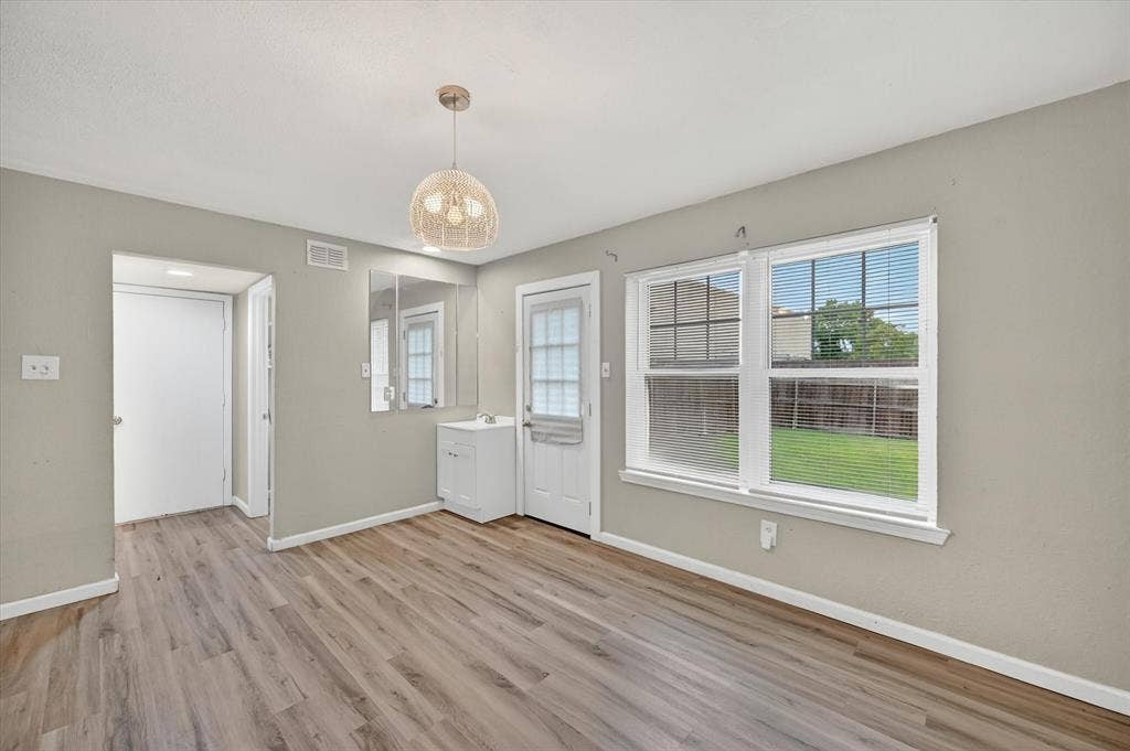 3025 David Drive, Rowlett, TX 75088 3025 David Drive, Rowlett, TX 75088