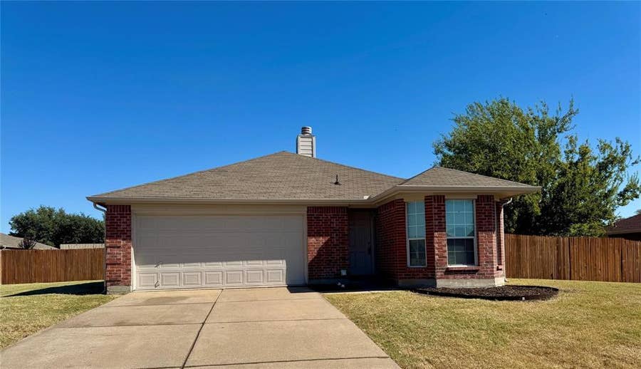 Property photo for 225 AMHERST Drive, Forney, TX