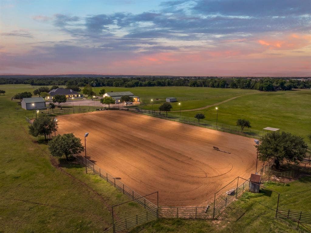 883 N Speegleville Road, Woodway, TX 76712 883 N Speegleville Road, Woodway, TX 76712