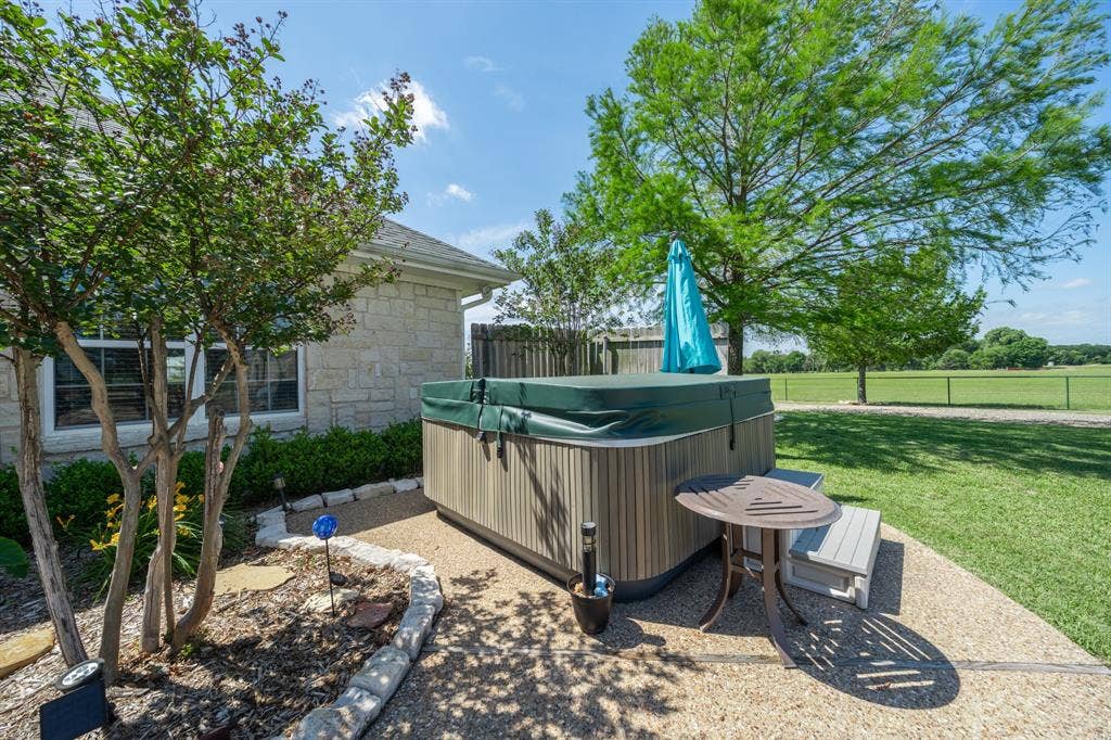 883 N Speegleville Road, Woodway, TX 76712 883 N Speegleville Road, Woodway, TX 76712