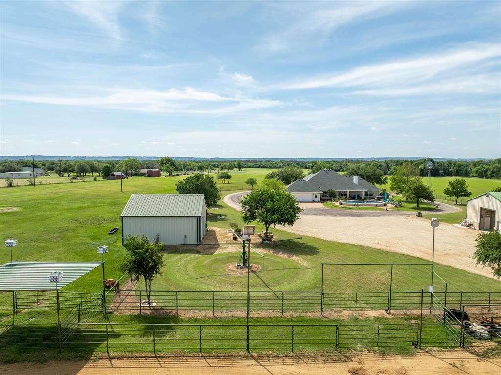 883 N Speegleville Road, Woodway, TX 76712 883 N Speegleville Road, Woodway, TX 76712