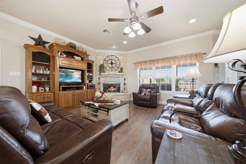 883 N Speegleville Road, Woodway, TX 76712 883 N Speegleville Road, Woodway, TX 76712