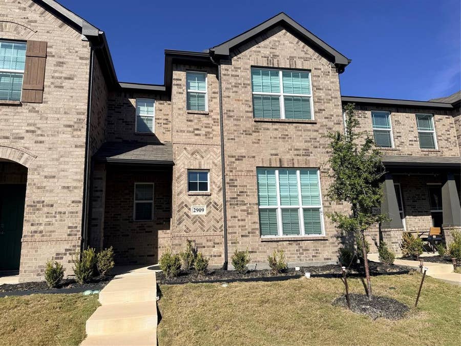 Property photo for 2909 BLuets Drive, Mesquite, TX