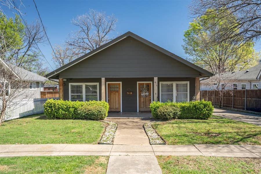 Property photo for 634 Turner Avenue, Dallas, TX