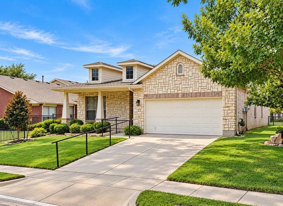 Property photo for 6820 Algarve Drive, Denton, TX