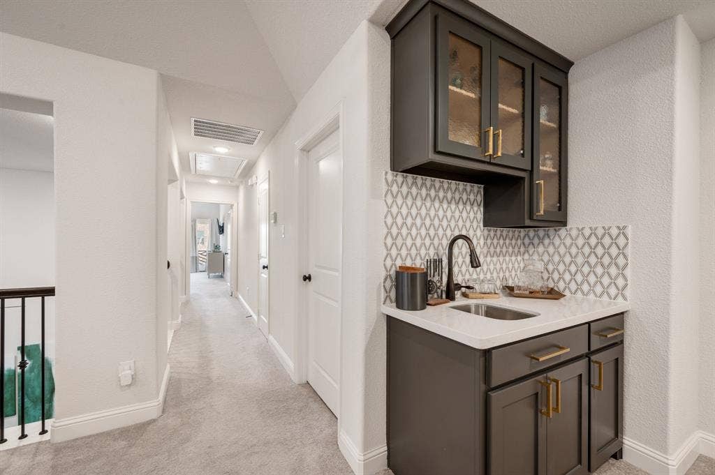 6804 Verandah Way, Irving, TX 75039 6804 Verandah Way, Irving, TX 75039