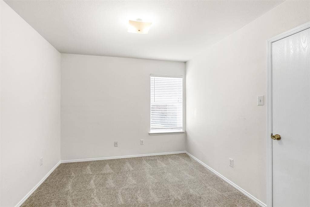 311 S Chestnut Street, Forney, TX 75126 311 S Chestnut Street, Forney, TX 75126