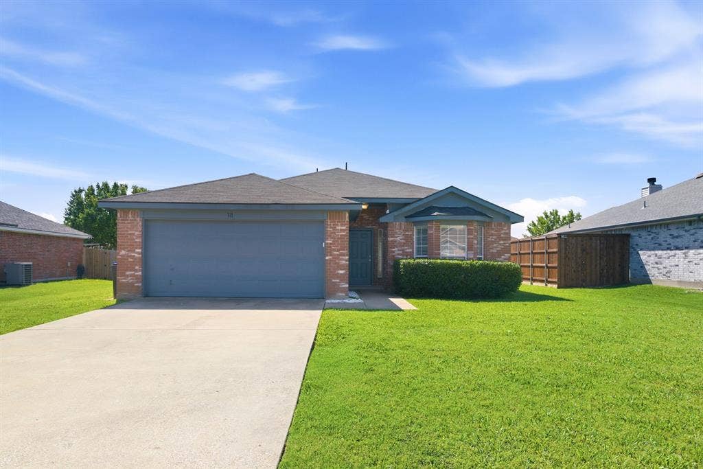 311 S Chestnut Street, Forney, TX 75126 311 S Chestnut Street, Forney, TX 75126