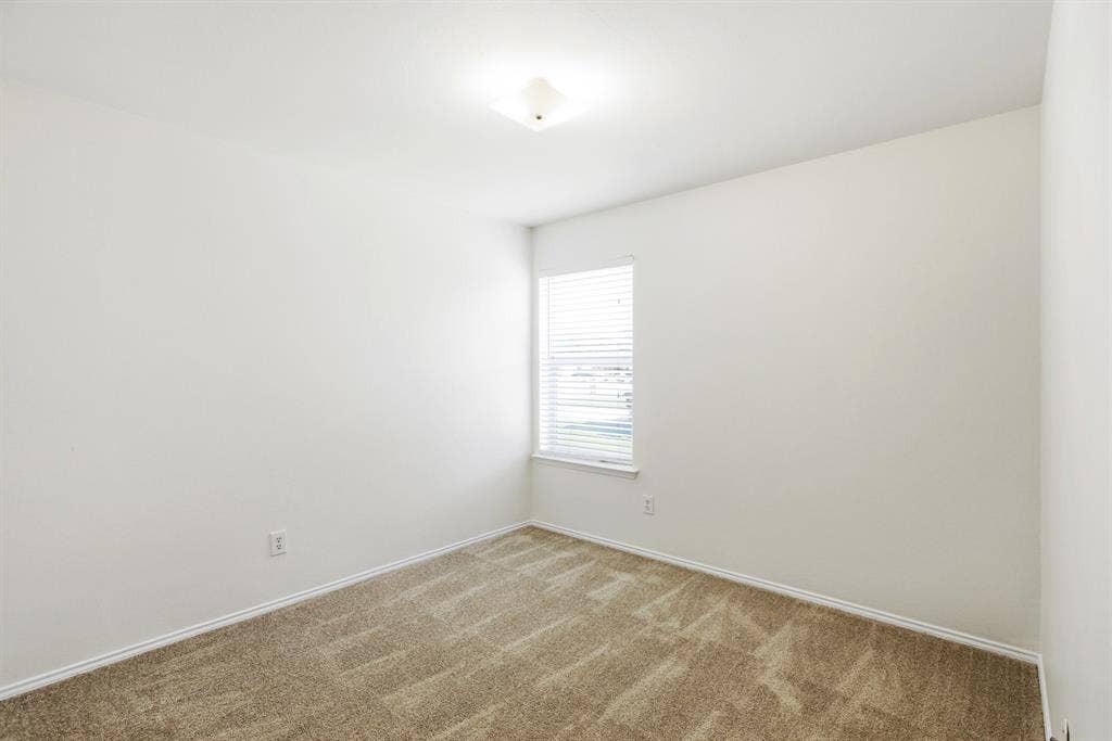 311 S Chestnut Street, Forney, TX 75126 311 S Chestnut Street, Forney, TX 75126