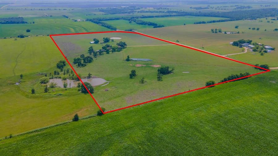 Property photo for 3053 Hobby Creek Road, Burlington, TX